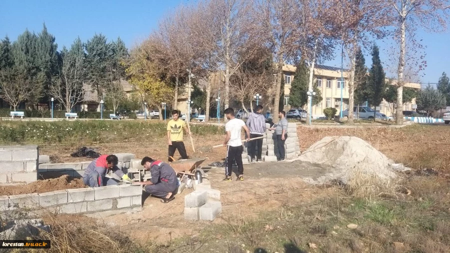 آماده سازی قبور مطهر شهدای گمنام دانشگاه فنی و حرفه ای استان لرستان 3