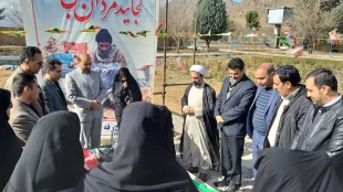 مراسم چهلم شهید گمنام دانشگاه فنی و حرفه ای استان لرستان در آستانه رحلت عقیله بنی هاشم(س) در این دانشگاه برگزار شد.
 2