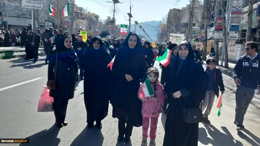 پیام تقدیر و تشکر سرپرست دانشگاه از دانشگاهیان جهت شرکت در راهپیمایی ۲۲ بهمن 1401
 2