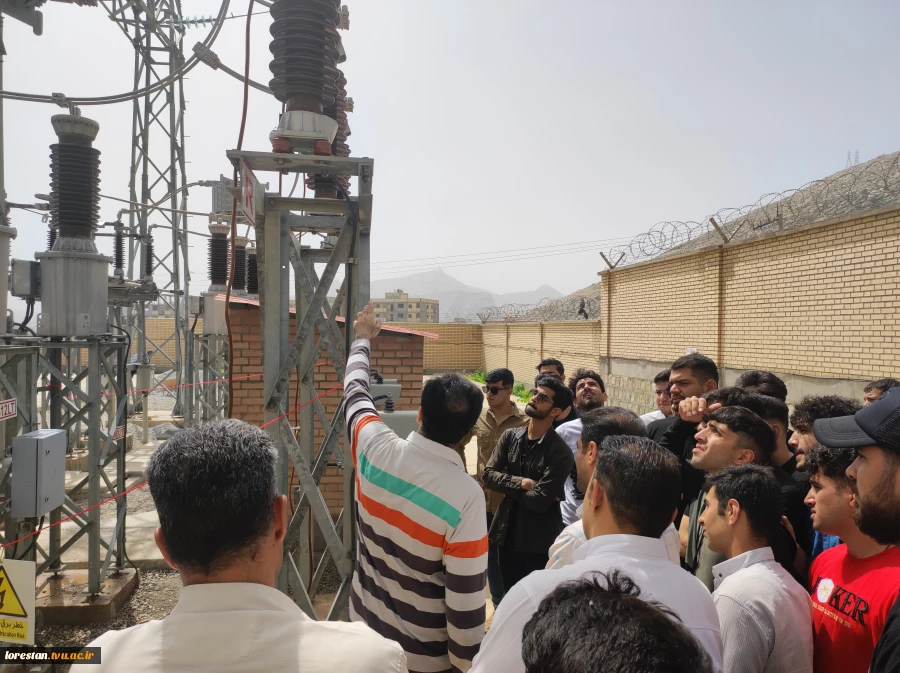 بازدید علمی دانشجویان رشته مهندسی برق دانشکده فنی پسران خرم آباد از پست 63/20kV خرم آباد  7