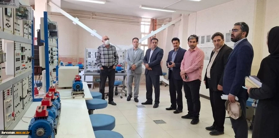بازدید سرپرست معاونت پژوهش و فناوری دانشگاه لرستان و تیم همراه از دانشگاه ملی مهارت استان لرستان  11