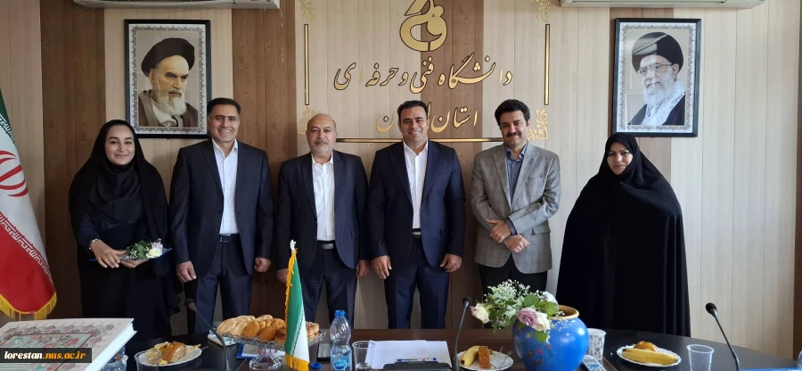 دیدار صمیمانه سرپرست دانشگاه ملی مهارت استان لرستان با اعضای هیأت علمی به مناسبت هفته معلم 45