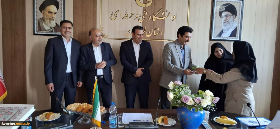 دیدار صمیمانه سرپرست دانشگاه ملی مهارت استان لرستان با اعضای هیأت علمی به مناسبت هفته معلم 4