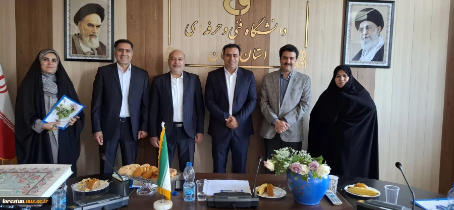 دیدار صمیمانه سرپرست دانشگاه ملی مهارت استان لرستان با اعضای هیأت علمی به مناسبت هفته معلم 9
