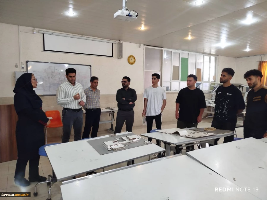 بازدید دانش‌آموزان هنرستان های شهرستان خرم آباد  به مناسبت هفته مشاغل از دانشکده ملی مهارت پسران خرم آباد 9