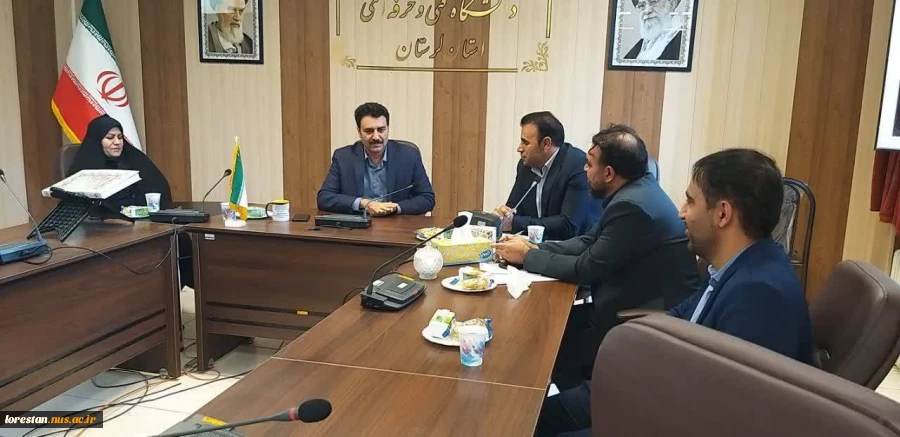 برگزاری جلسه ماهانه مشاورین مراکز مشاوره و سلامت دانشگاه‌های ملی مهارت استان لرستان 2
